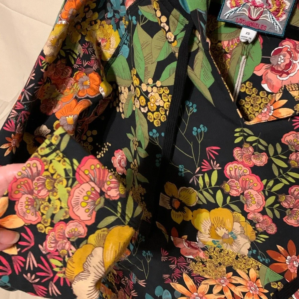 SOLD** 180 NWT XS Johnny Was bohemian floral on black Camilla hoodie - Picture 7 of 16